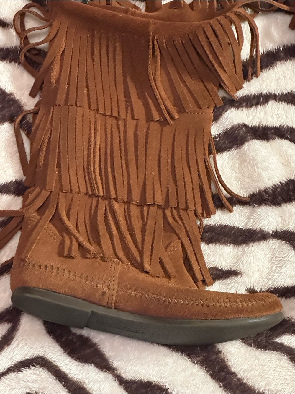 Minnetonka Brown Suede Fringe Lace-Up Boots - Picture 2 of 4